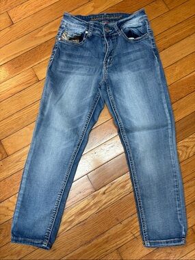 State of Independence Women's Light Blue Denim Capris